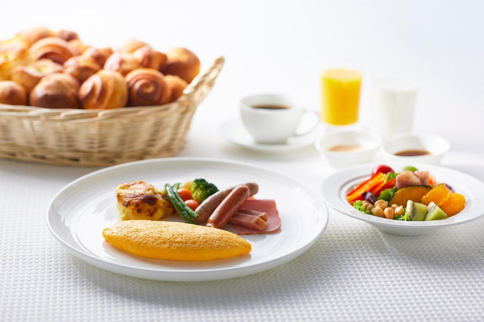 The Royal Park Hotel Iconic Kyoto Luaran gambar A typical inflight meal